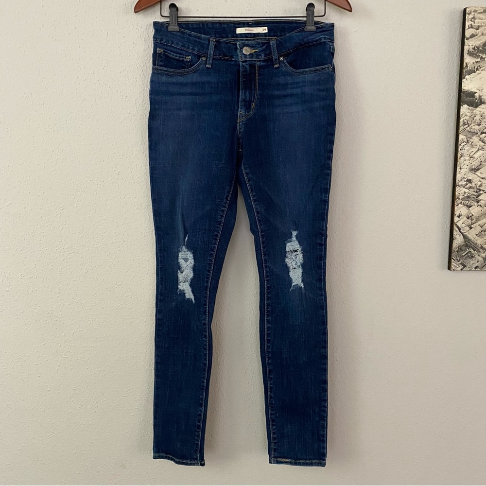 Levi’s Distressed Skinny Jeans